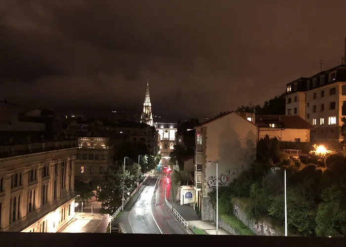 Hotel cerca del colegio: Intelier Victoria